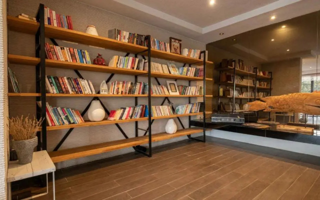 Enki Suess Alaçatı