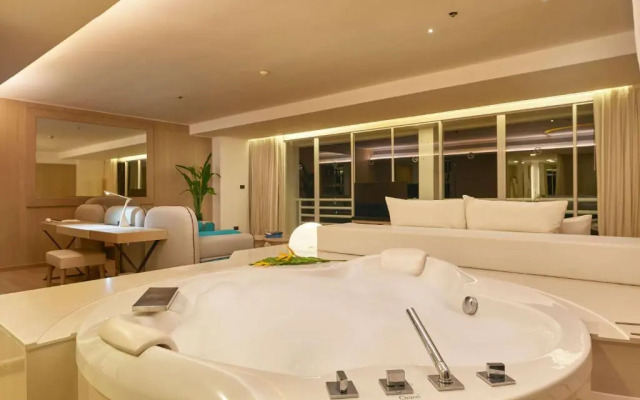 Pullman Pattaya Hotel G