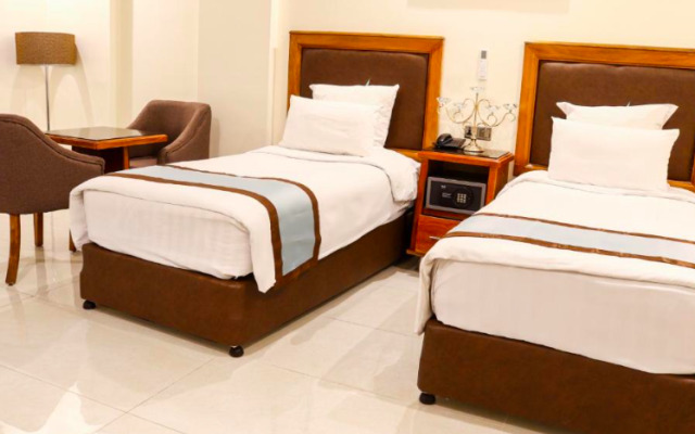 Raed Hotel Suites