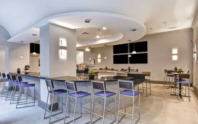 Embassy Suites by Hilton Miami International Airport