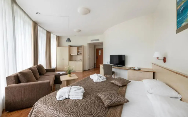 Отель Art City Inn Vilnius