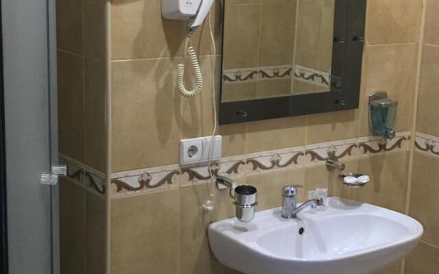 7 Baits Hotel