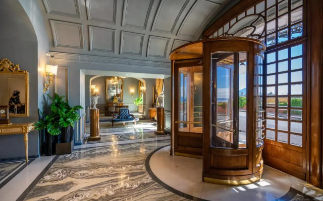Grand Hotel Parkers