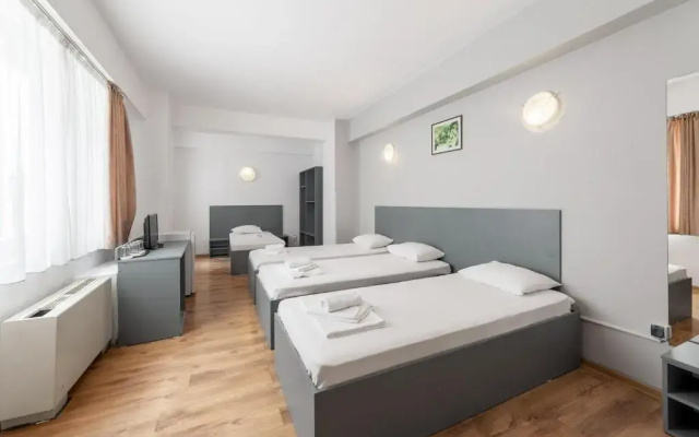 Elizeu Hotel
