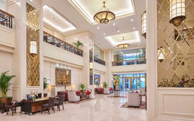 Grande Centre Point Ratchadamri Hotel