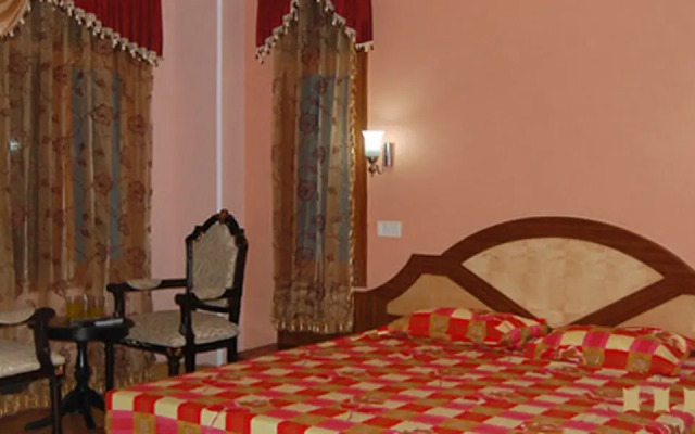 Hotel Dhami Retreat