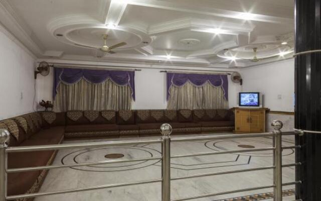 Hotel Kerni Palace