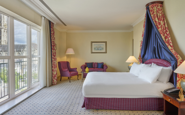 Hilton Antwerp Old Town