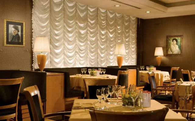 Ramada by Wyndham Naples