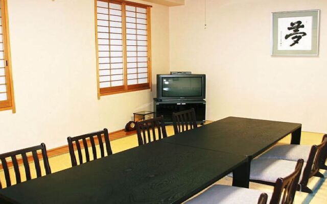 Heisei Hotel