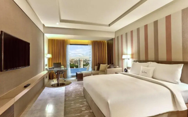 DoubleTree by Hilton Sukhumvit Bangkok