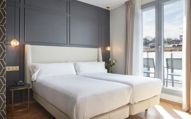 Arrizul Catedral Hotel
