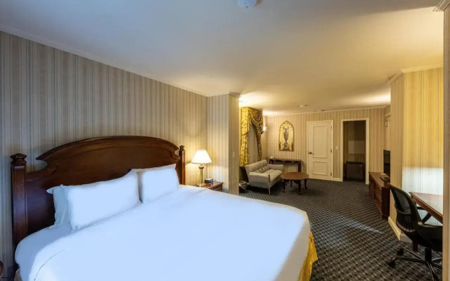 Hotel Stanford