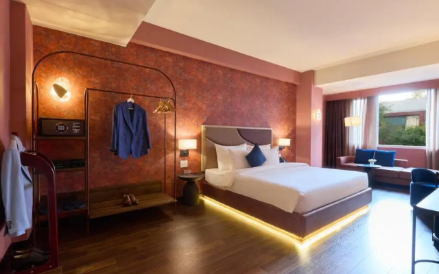 KiN Hotel Ly Tu Trong Edition