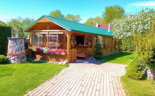 "cottage by the Sea. Jurmala. Guest House Melon."