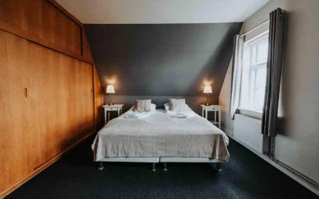 Heradsskolinn Historic Guesthouse