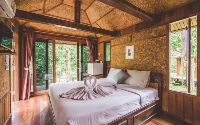 River View Resort At Chaewlan
