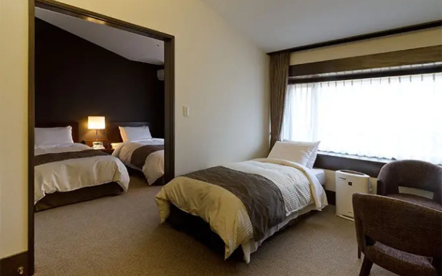 Yatsugatake Lodge Atelier Hotel
