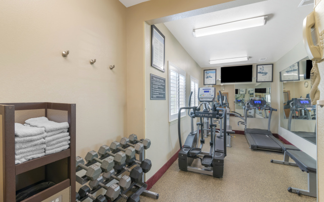 Best Western Plus Denton Inn & Suites