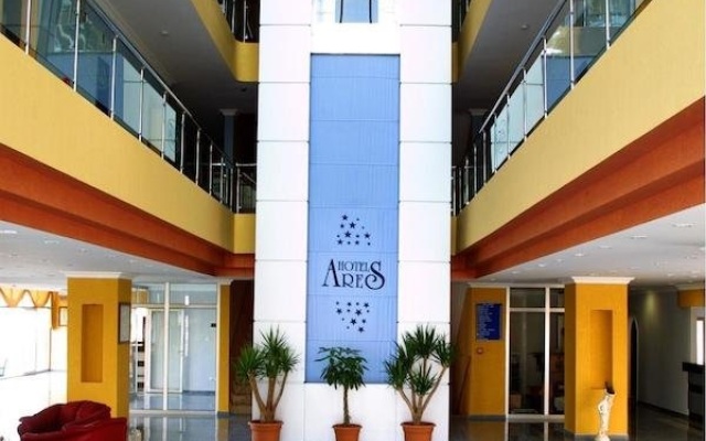 Ares Hotel