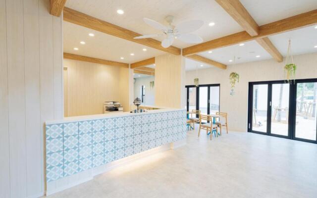 Hotel California Miyakojima Resort