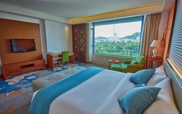 Wan Tsui Tong Riverside Hotel