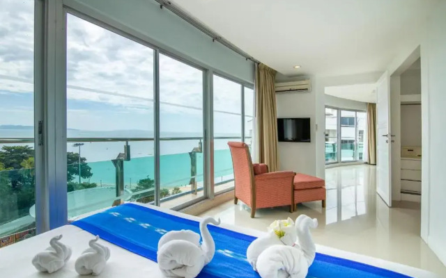Royal Beach View Suites