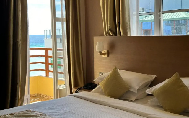 Three Inn Hotel