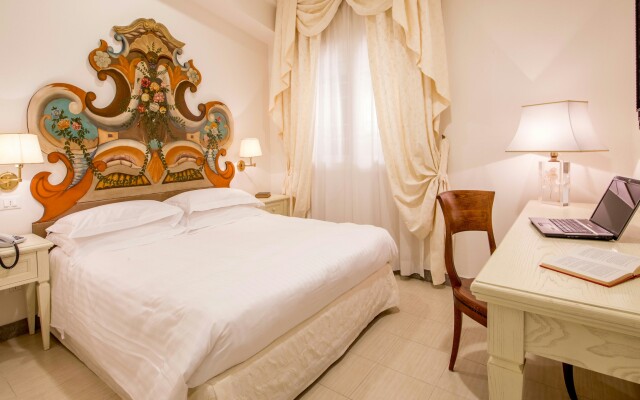 Arcom Palace Hotel