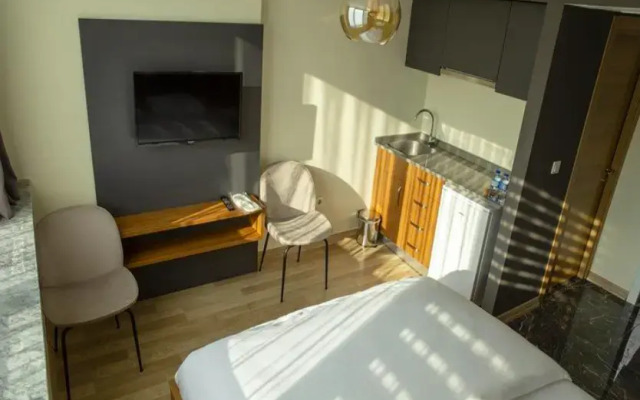 216 FB Suites