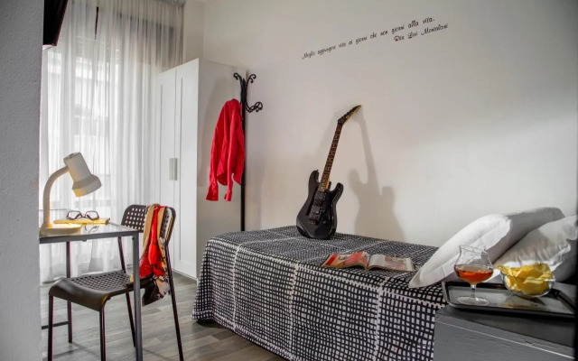 Radio Hotel