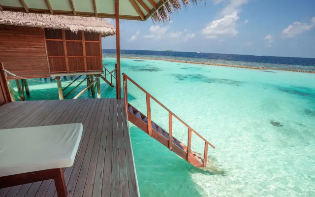 Vakarufalhi Island Resort & Spa