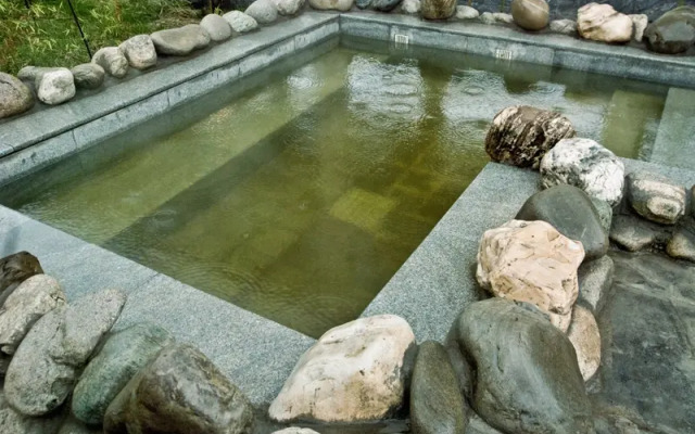 Daqin Hot Spring Hotel