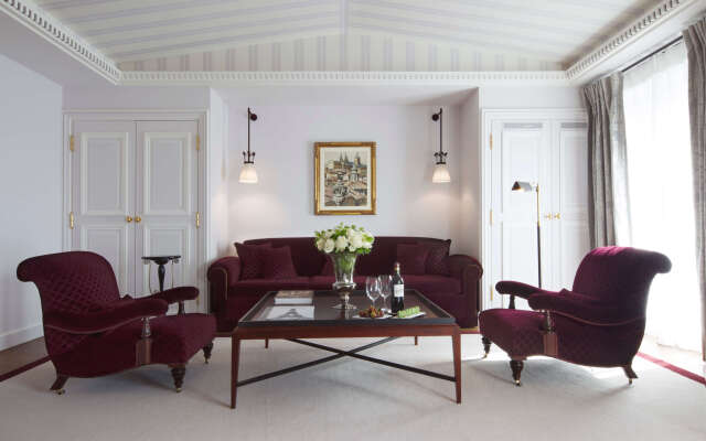 La Reserve Paris Hotel and Spa