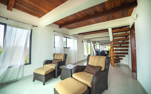 Keniza Beach Hotel