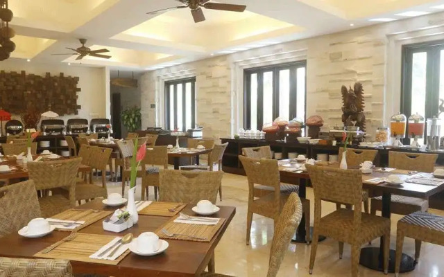Grand Whiz Hotel Nusa Dua