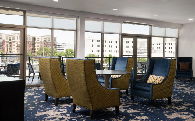 Hilton Garden Inn Charleston Waterfront/Downtown