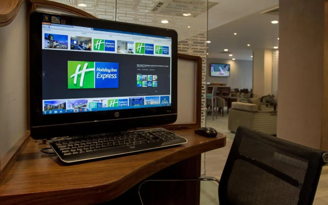 Holiday Inn Express London - Earl's Court by IHG