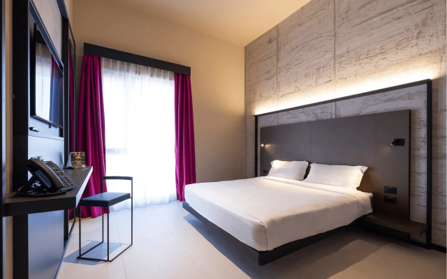 Double room (full double bed)