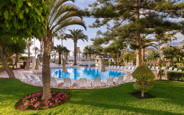 H10 Las Palmeras Hotel