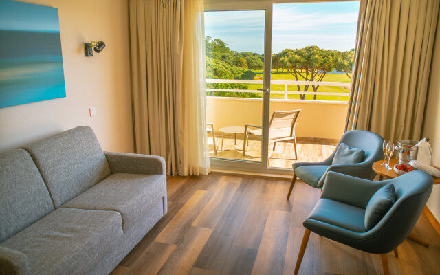 Onyria Marinha Boutique Hotel