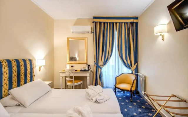 Napoleon Hotel
