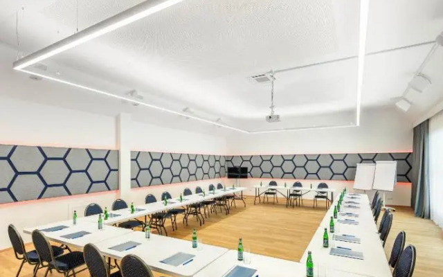 lyf Schönbrunn Vienna