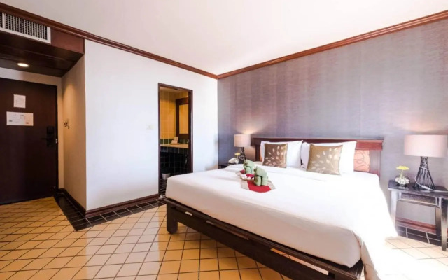 Jomtien Thani Hotel