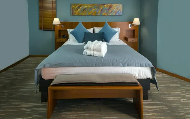 Park Lake Luxury Hotel