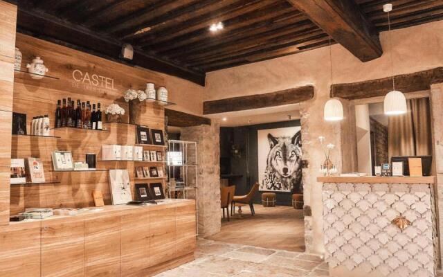 Castel de Tres Girard