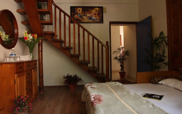 Hotel D'Chalet