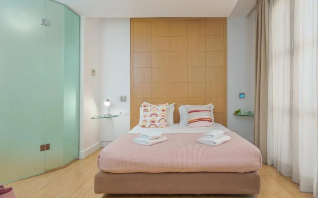 Chic Hotel