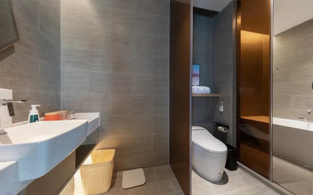Atour Hotel Guangzhou South High-speed Railway Station