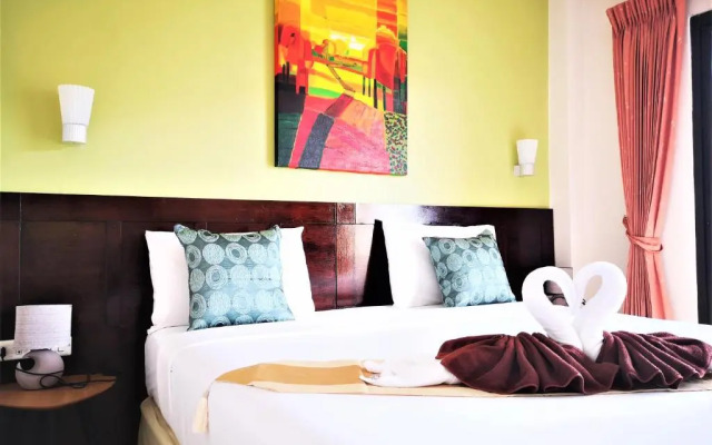 Seven Seas Hotel
